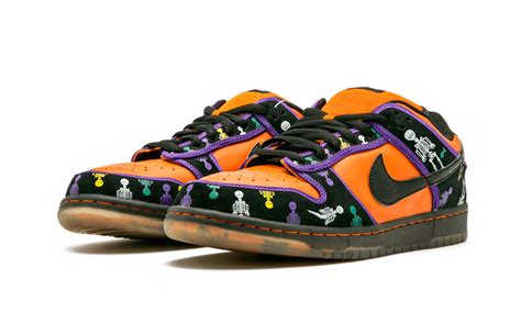 nike halloween schuhe|Nike blazer halloween shoes.